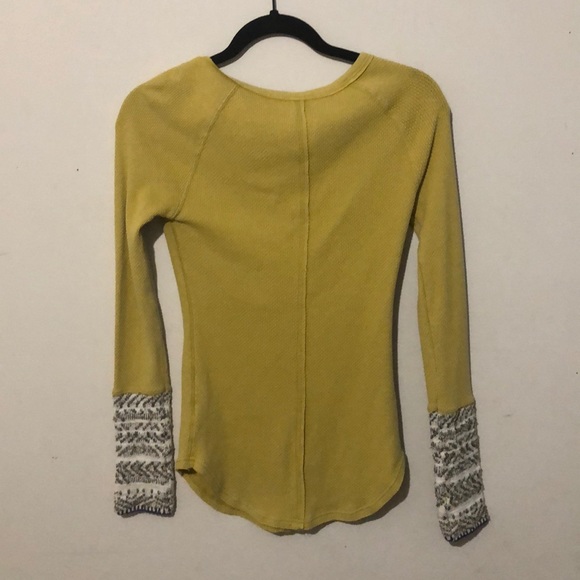 Free People Alpine Cuff Thermal SZ S Yellow Shirt - Picture 7 of 8